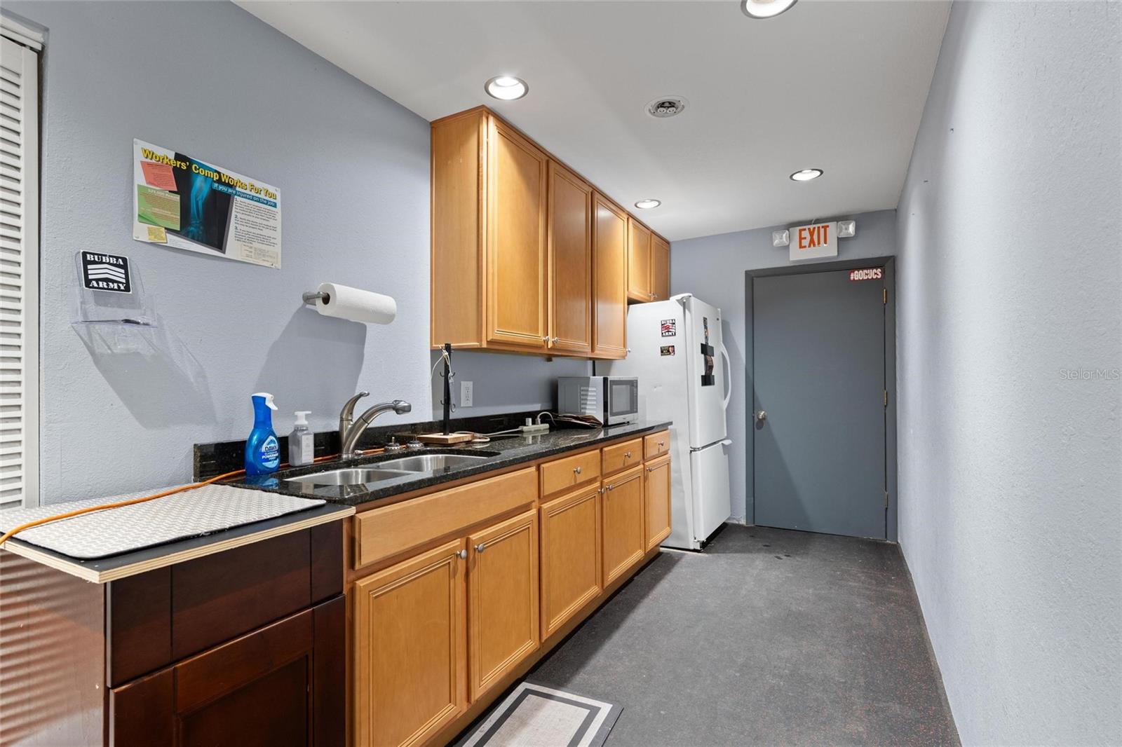 EDGEWOOD - Commercial Lease
