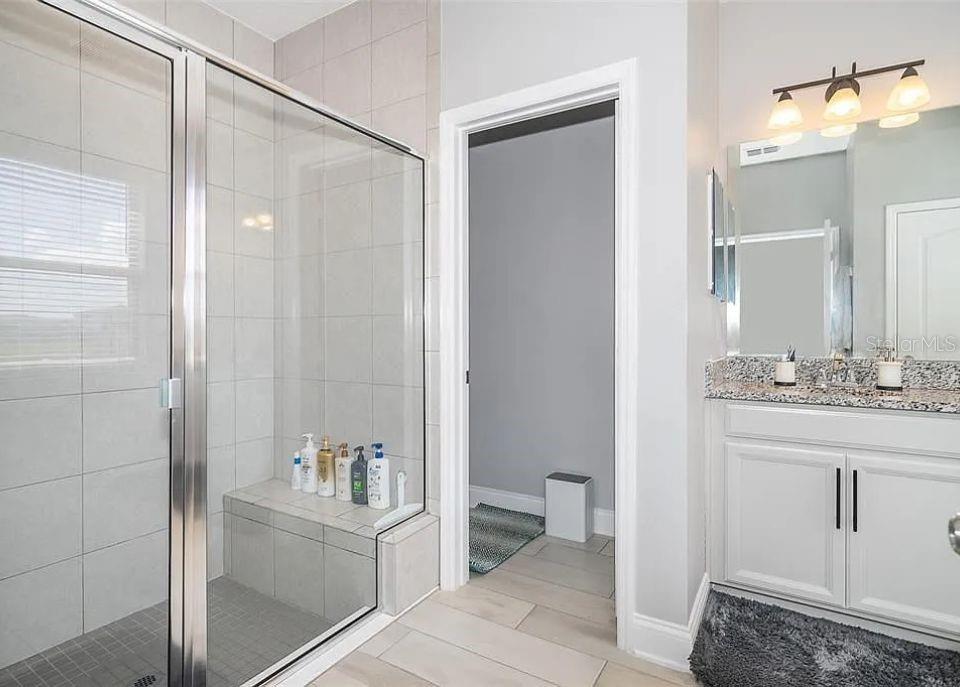 SUNSET GRVS PH 2 - Residential Lease