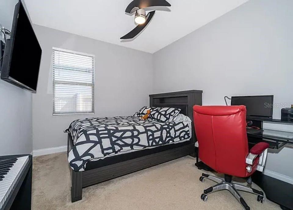 SUNSET GRVS PH 2 - Residential Lease