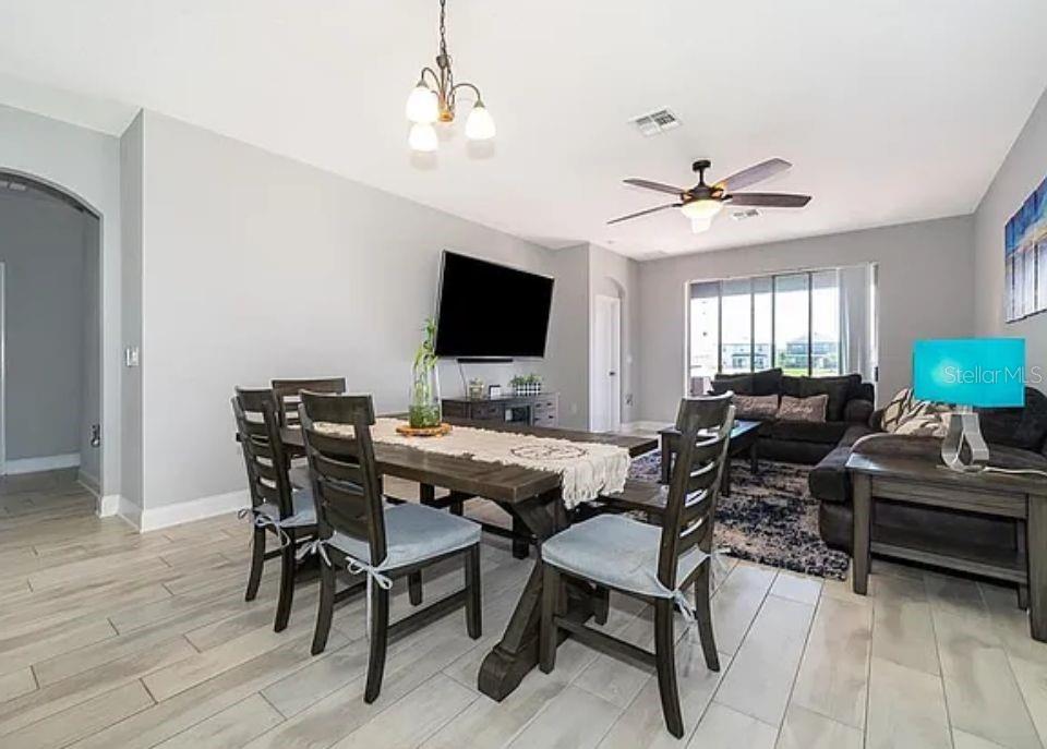 SUNSET GRVS PH 2 - Residential Lease
