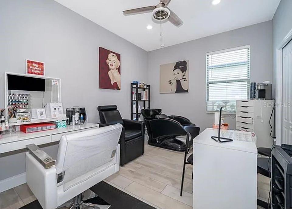 SUNSET GRVS PH 2 - Residential Lease
