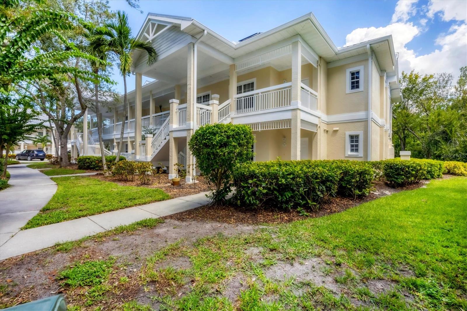 Turnkey Furnished top/2nd floor 2 bedroom, 2 bathroom villa with vaulted ceilings, screen porch overlooking preserve, all tile flooring no carpeting, kitchen has granite tops and stainless steel appliances, master has two walk in closets and tub shower, 2nd bathroom has walk in shower.  Residents enjoy heated pool and hot tub, fitness room, (for enrolled pupils) close proximity to IMG facilities, etc.
