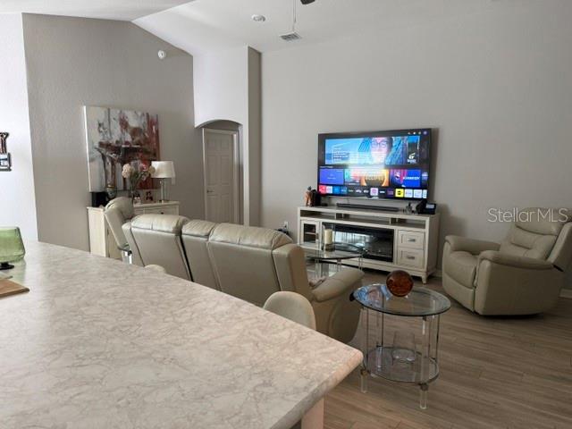 GENEVA LNDGS PH 1 - Residential