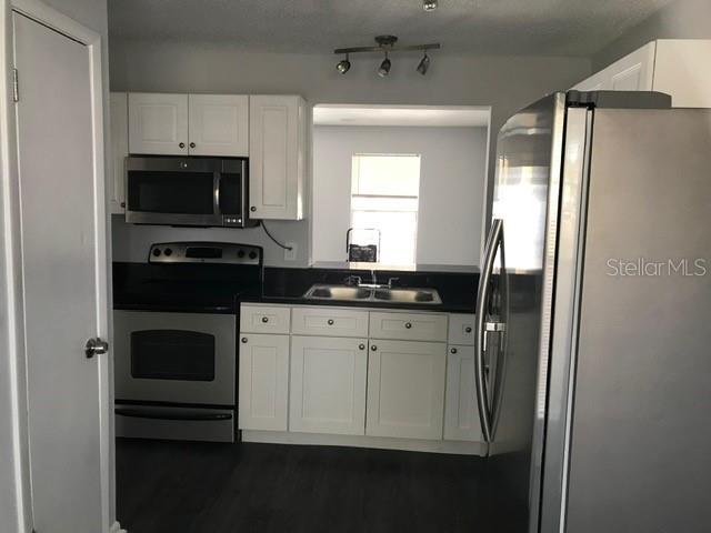 WINDSOR WALK - Residential Lease