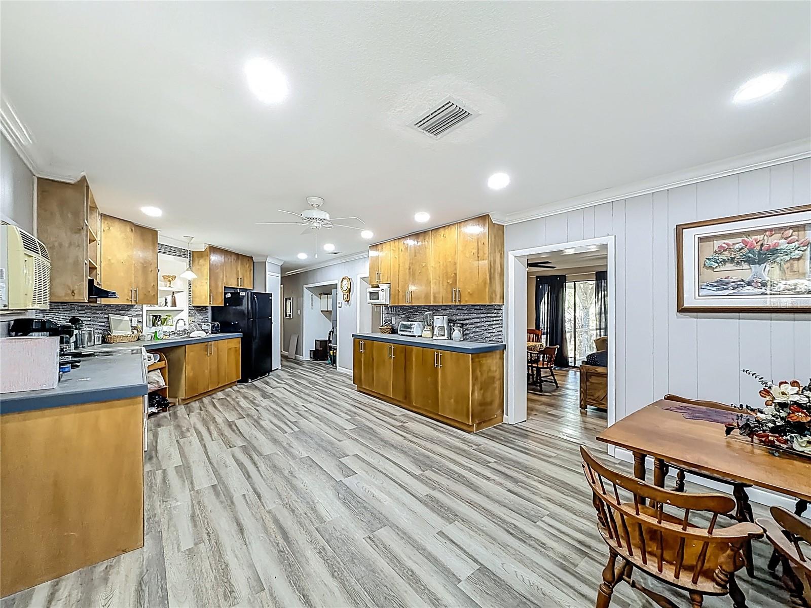 HOWARD RANCH ESTATE - Residential