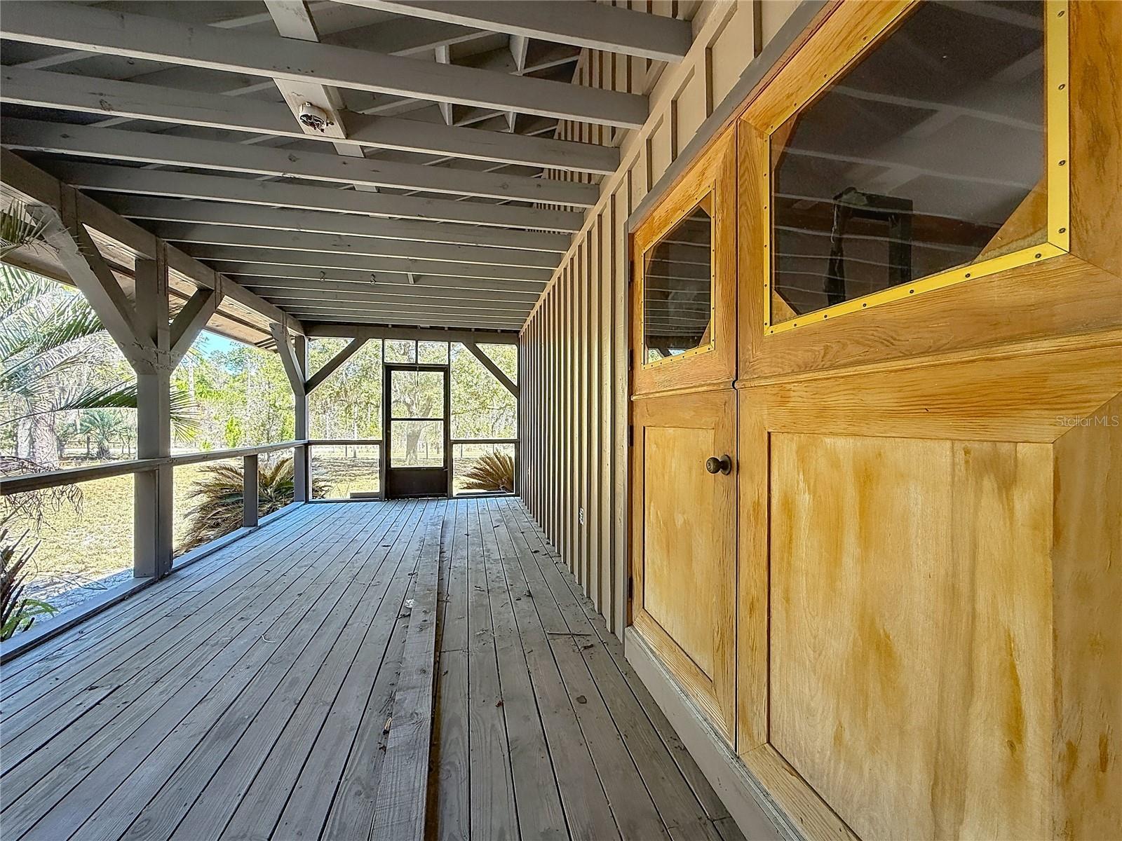 HOWARD RANCH ESTATE - Residential