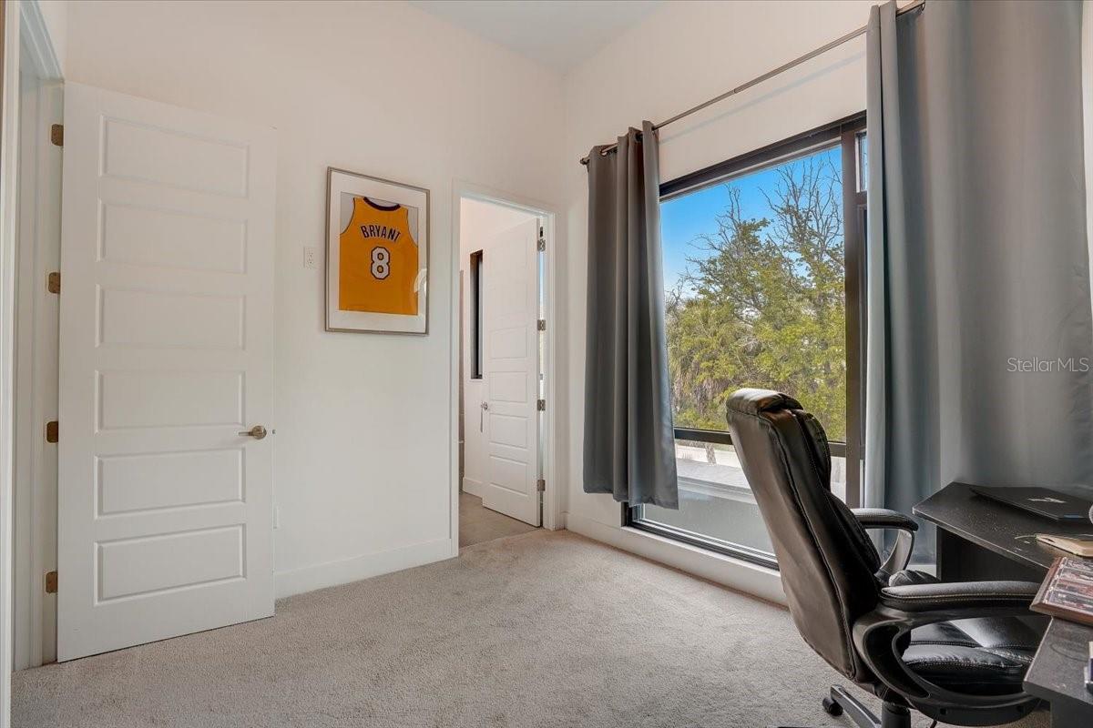 CARROLLWOOD CROSSINGS 2 - Residential