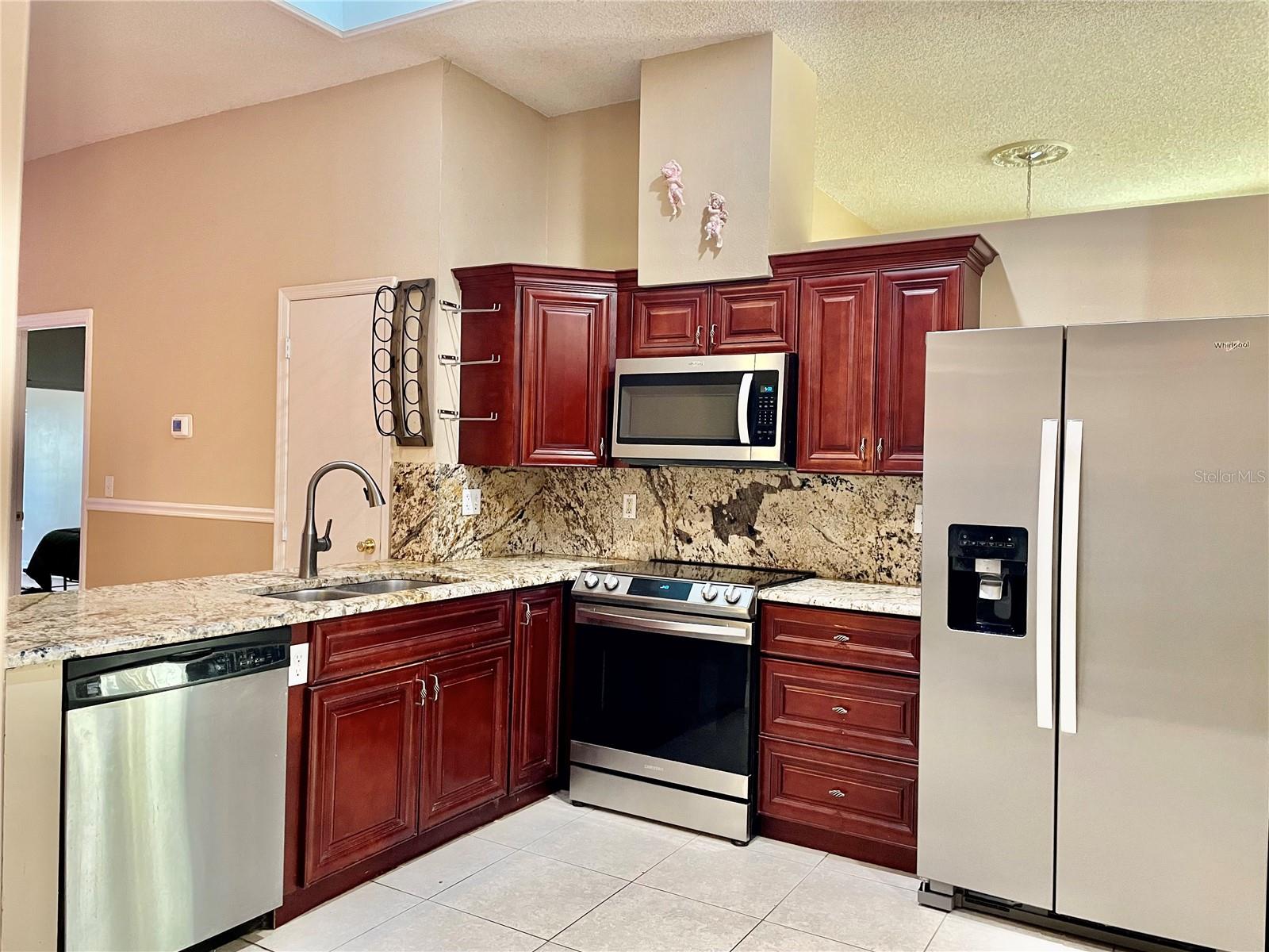 RIVERSIDE AT TWIN RIVERS UN 3A - Residential Lease