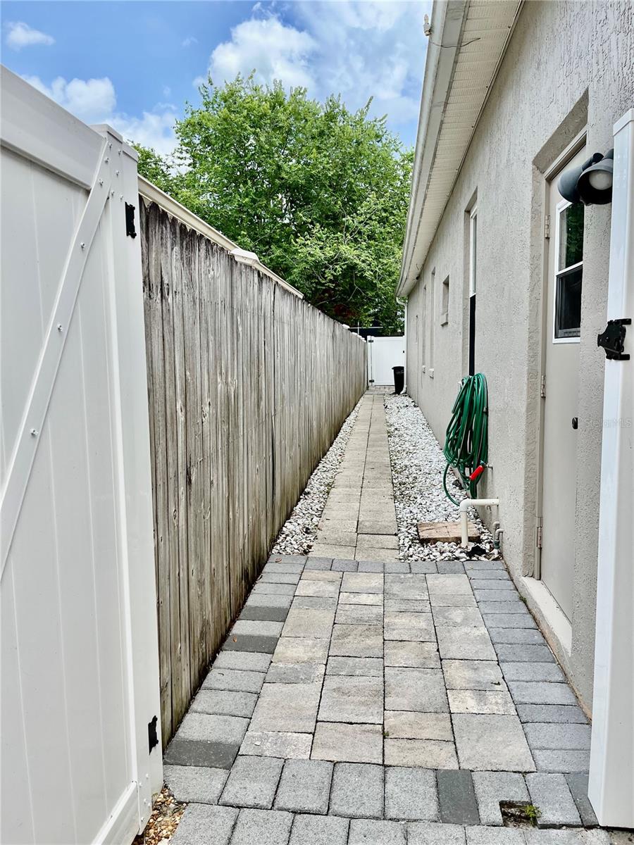 RIVERSIDE AT TWIN RIVERS UN 3A - Residential Lease