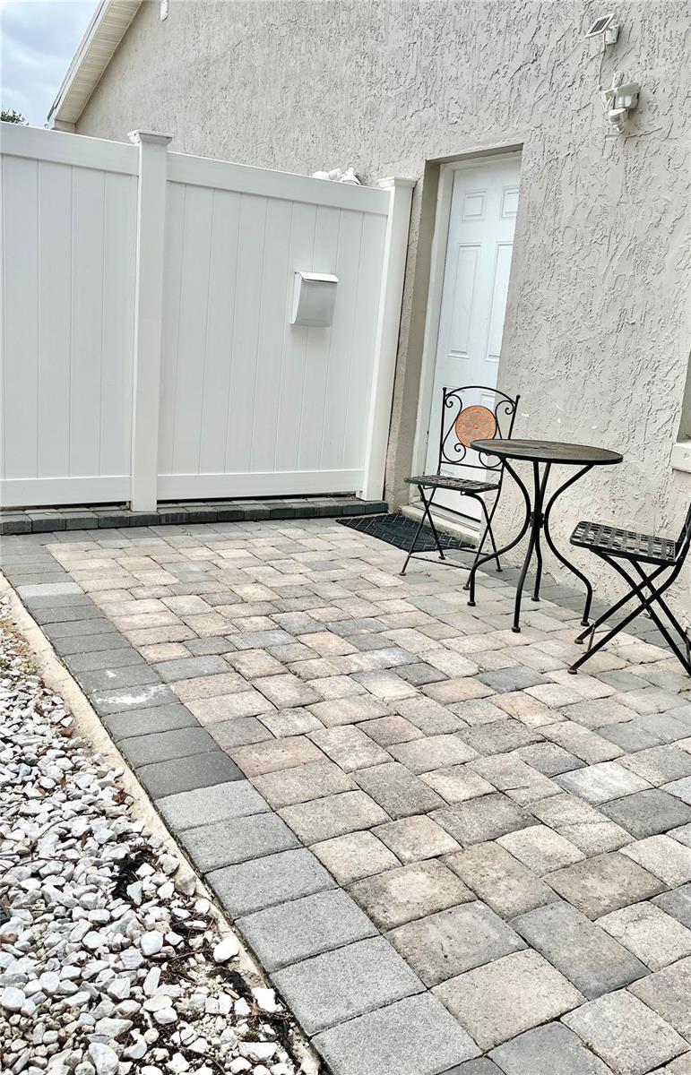 RIVERSIDE AT TWIN RIVERS UN 3A - Residential Lease