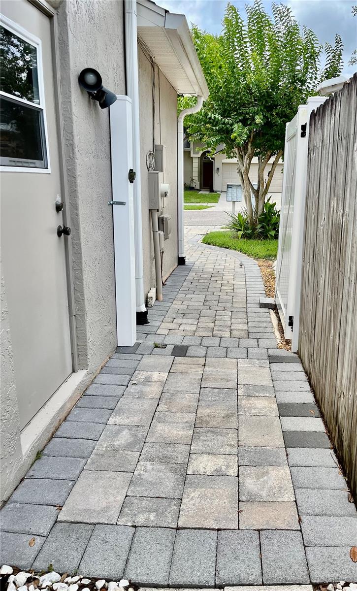RIVERSIDE AT TWIN RIVERS UN 3A - Residential Lease