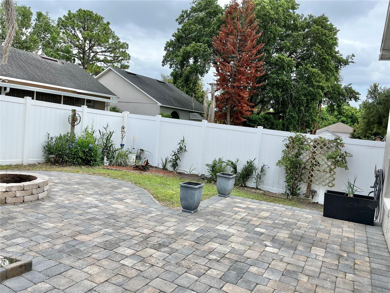 RIVERSIDE AT TWIN RIVERS UN 3A - Residential Lease