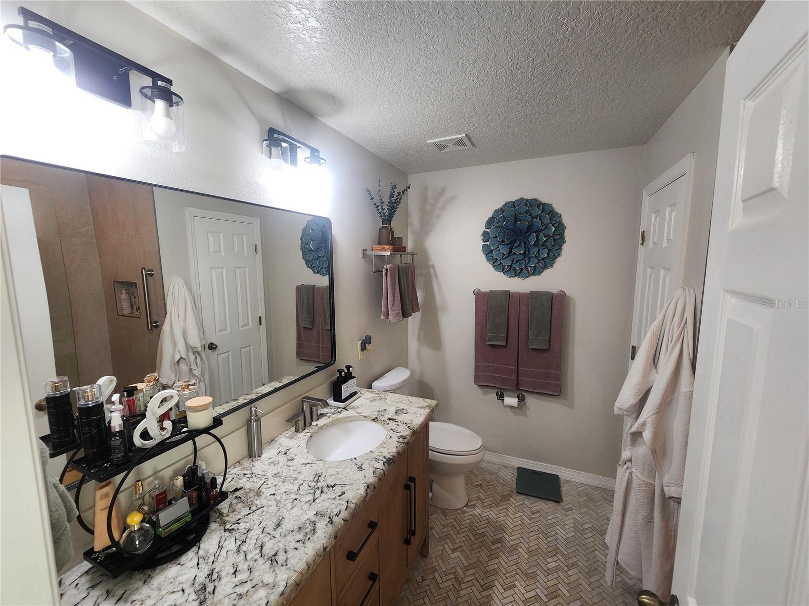 LEHIGH WOODS - Residential