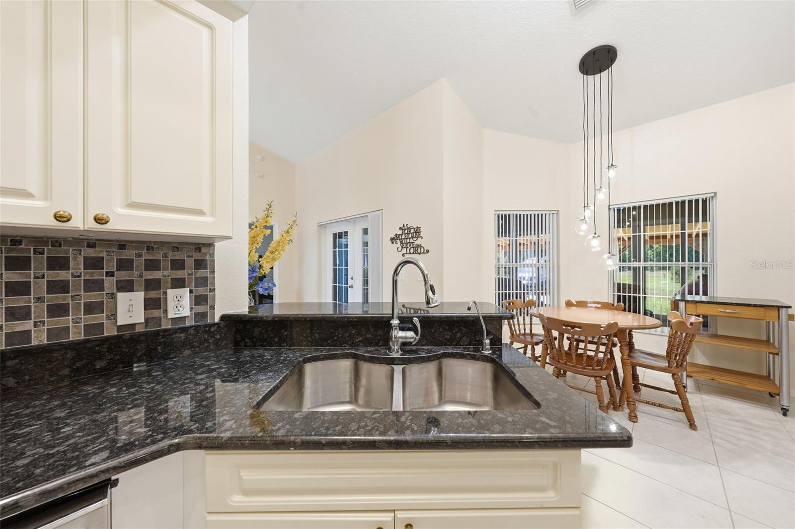 RAINTREE HARBOR SEC 2 - Residential