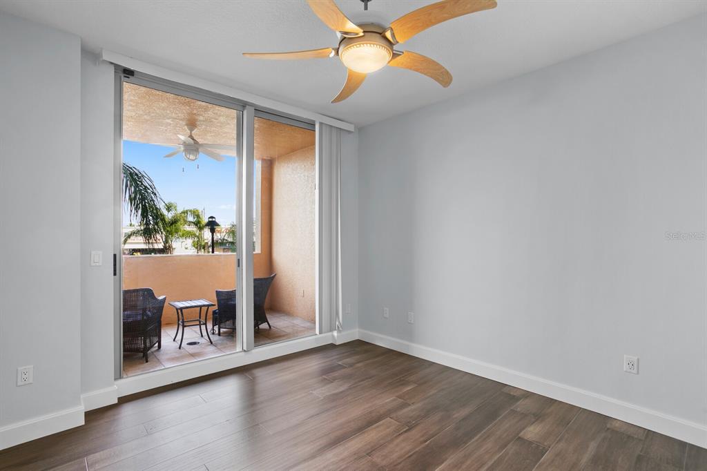 SERENO CONDO - Residential