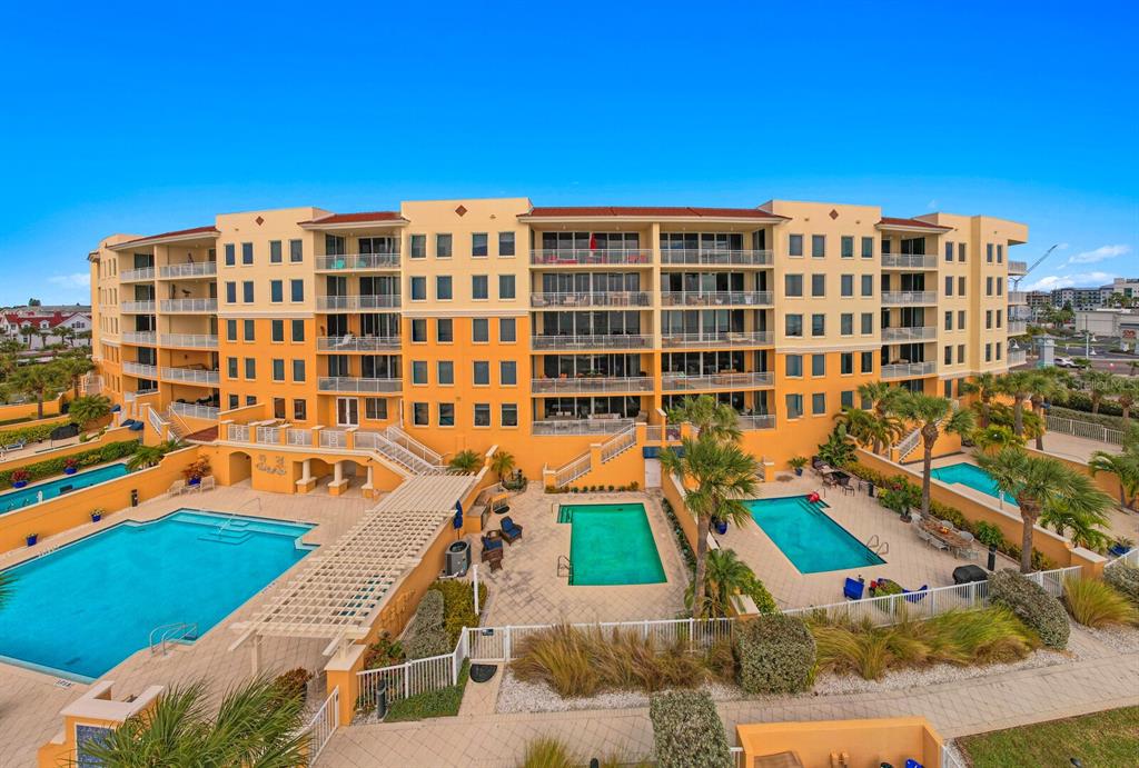 SERENO CONDO - Residential