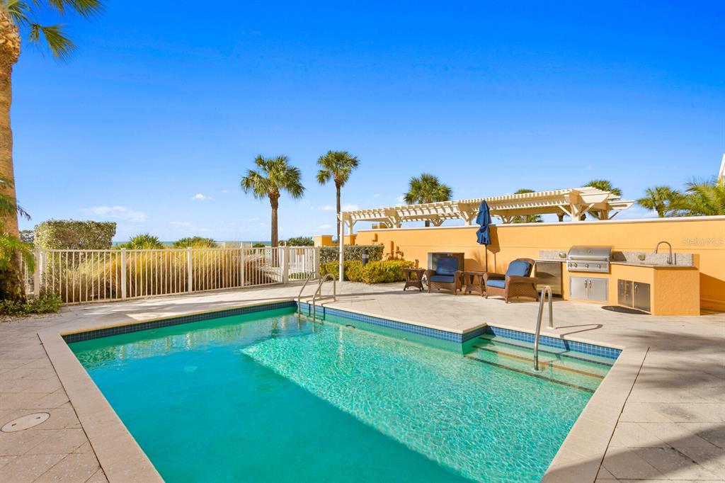 SERENO CONDO - Residential