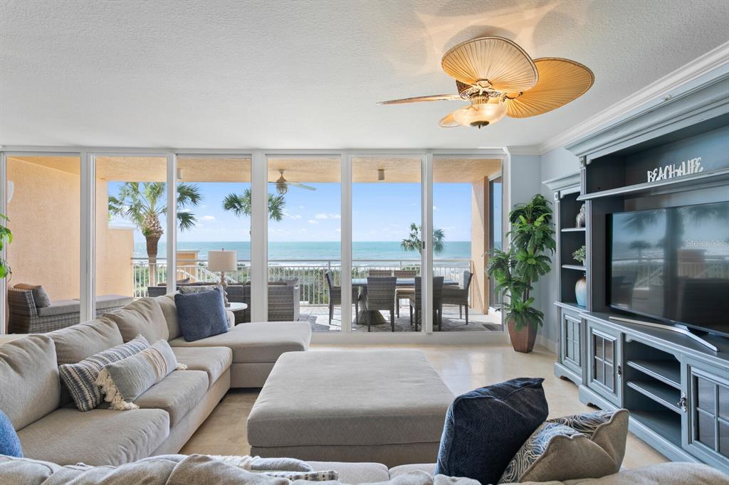 SERENO CONDO - Residential