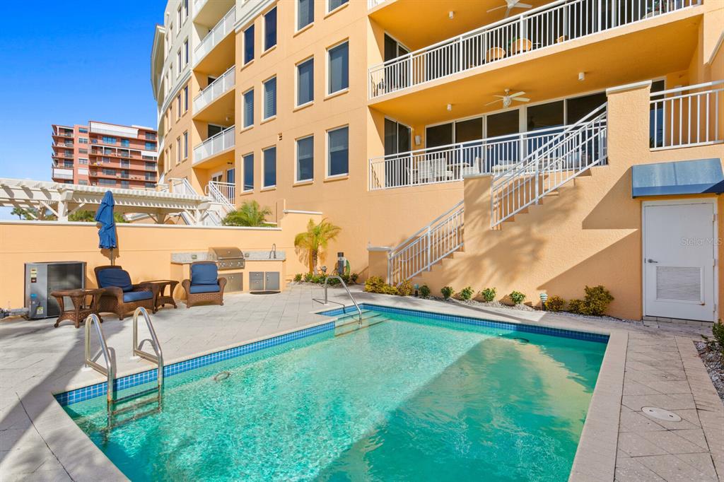 SERENO CONDO - Residential