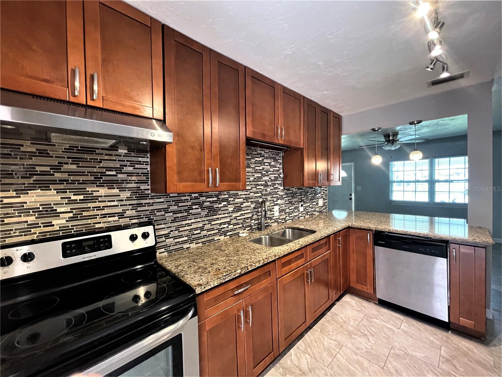 DISSTON HILLS SEC A & B - Residential Lease