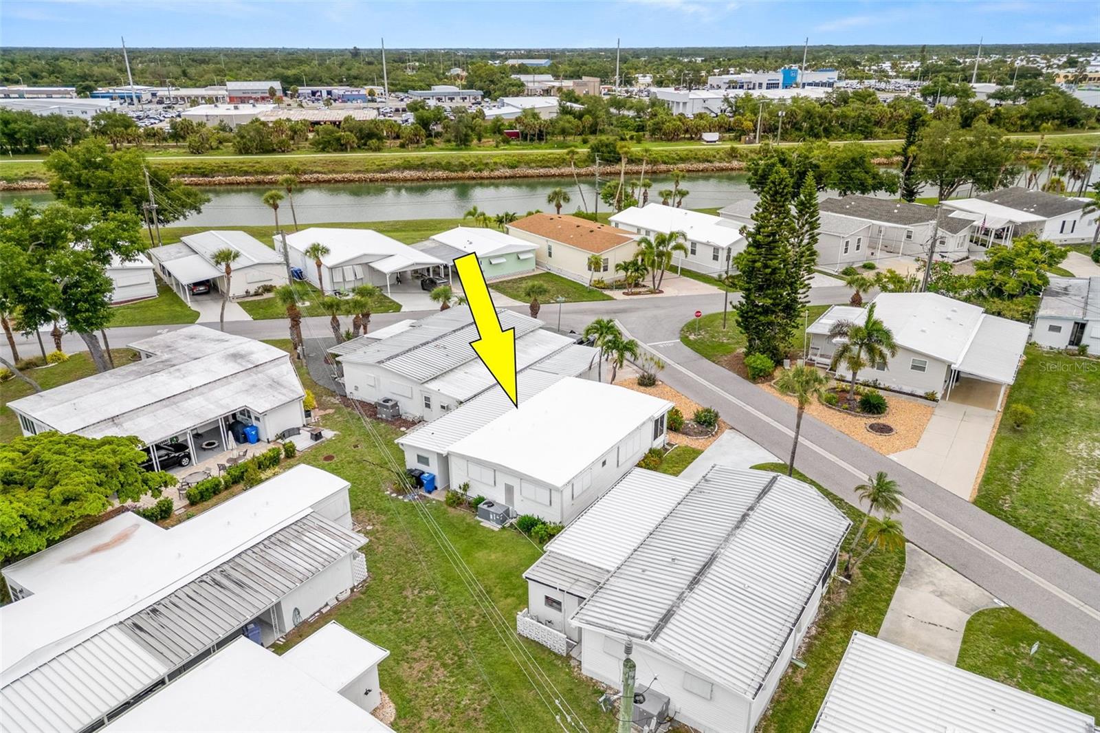 COUNTRY CLUB ESTATES - Residential