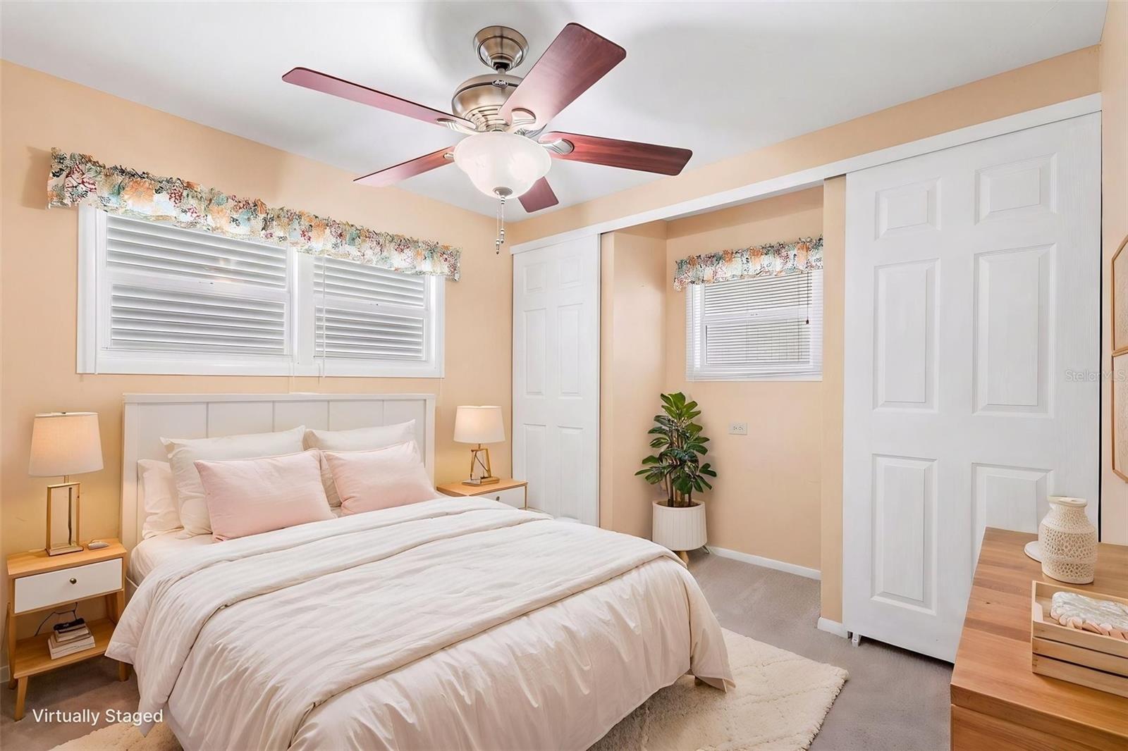 COUNTRY CLUB ESTATES - Residential
