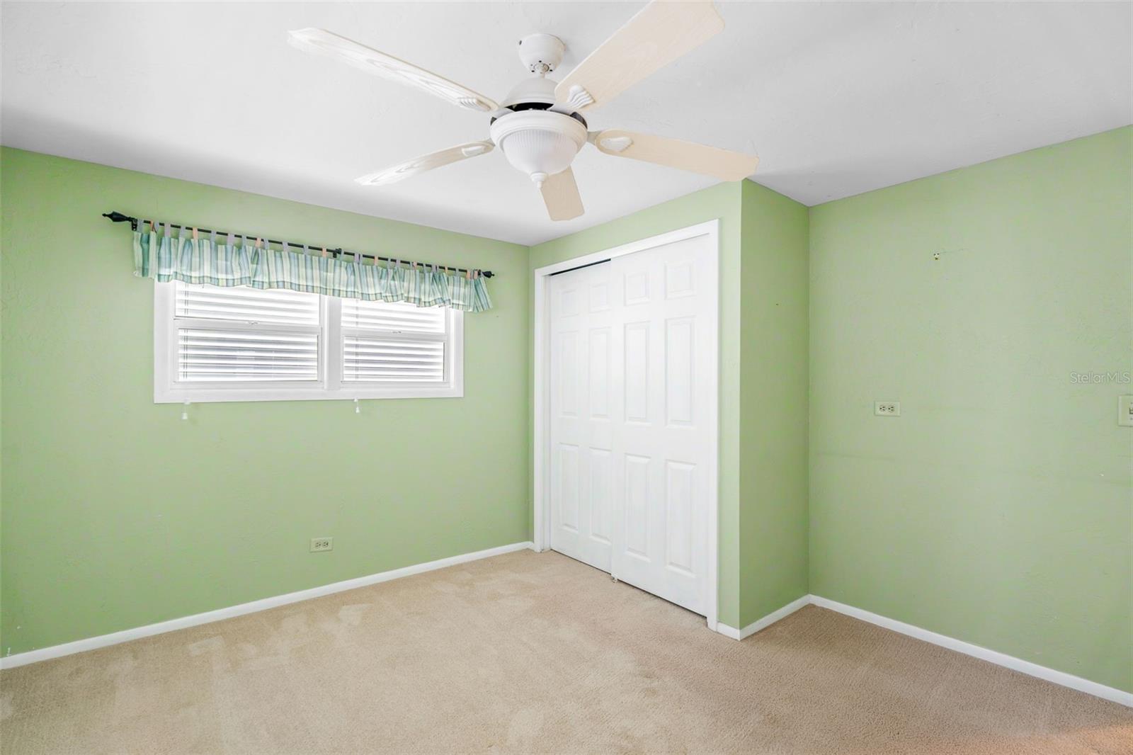 COUNTRY CLUB ESTATES - Residential