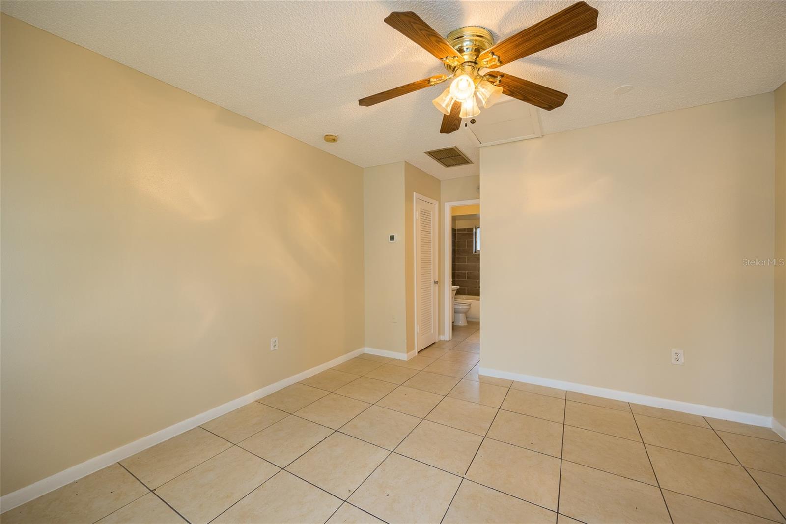 SKYCREST - Residential Income