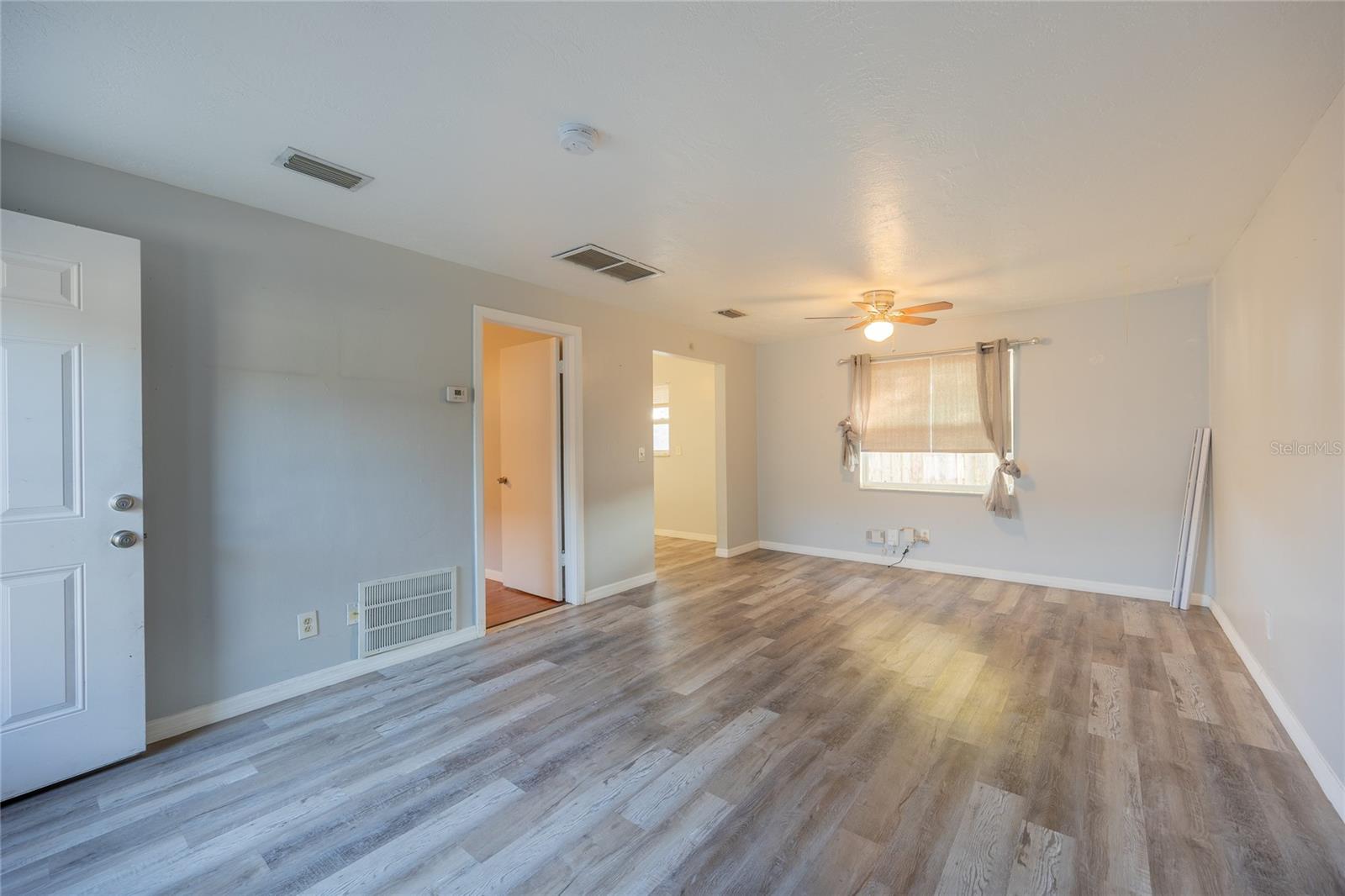 SKYCREST - Residential Income