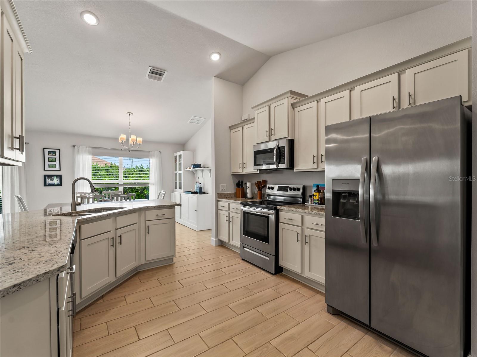 ROTONDA WEST PINE VALLEY - Residential