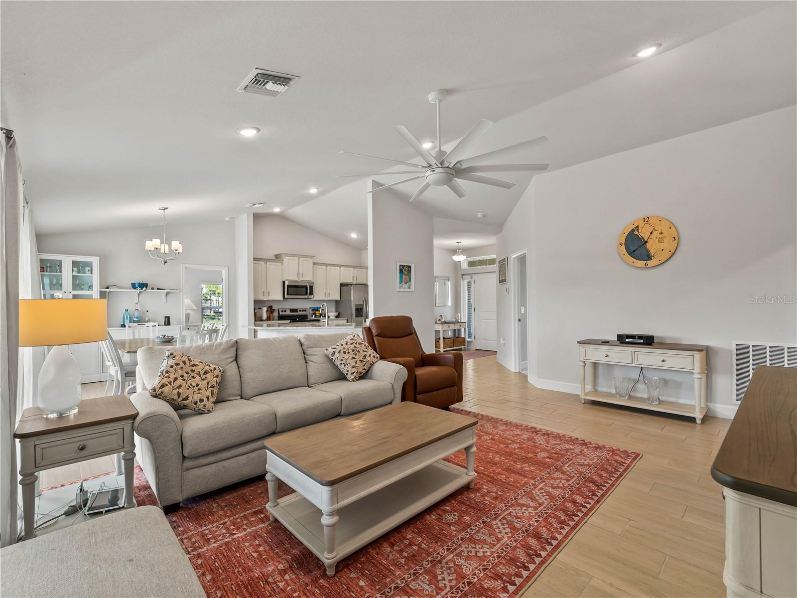 ROTONDA WEST PINE VALLEY - Residential