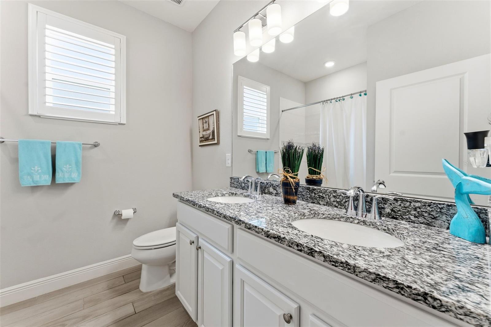 STONEYBROOK AT VENICE - Residential