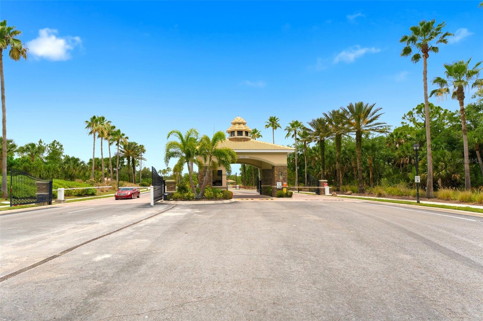 STONEYBROOK AT VENICE - Residential
