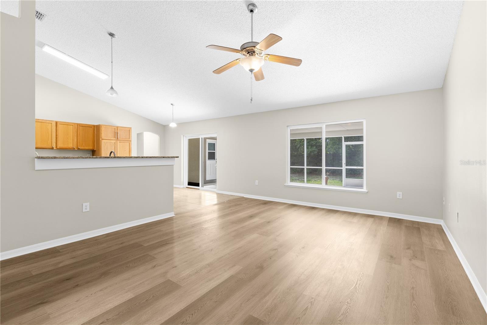 SPRING HILL - Residential