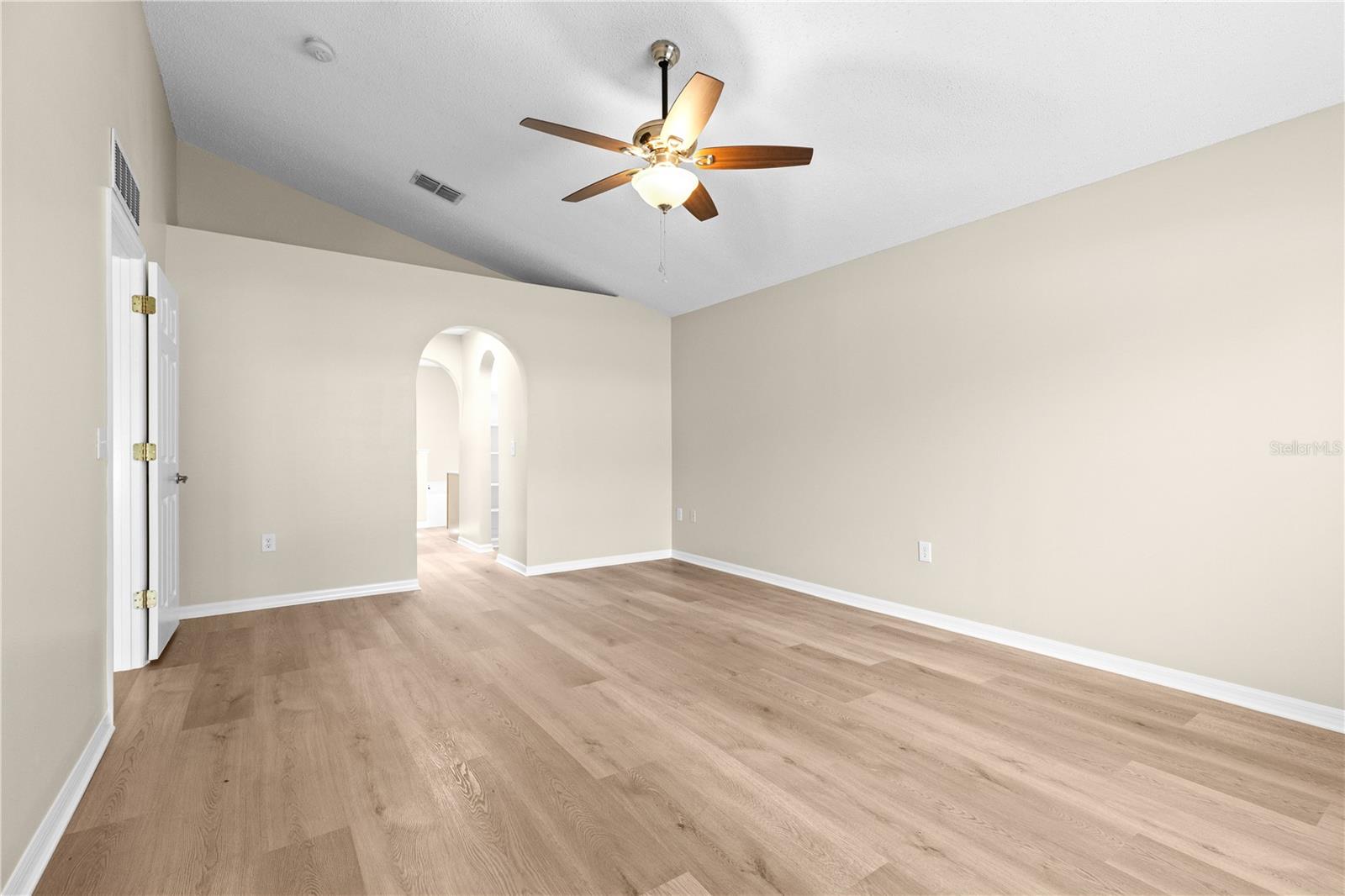 SPRING HILL - Residential