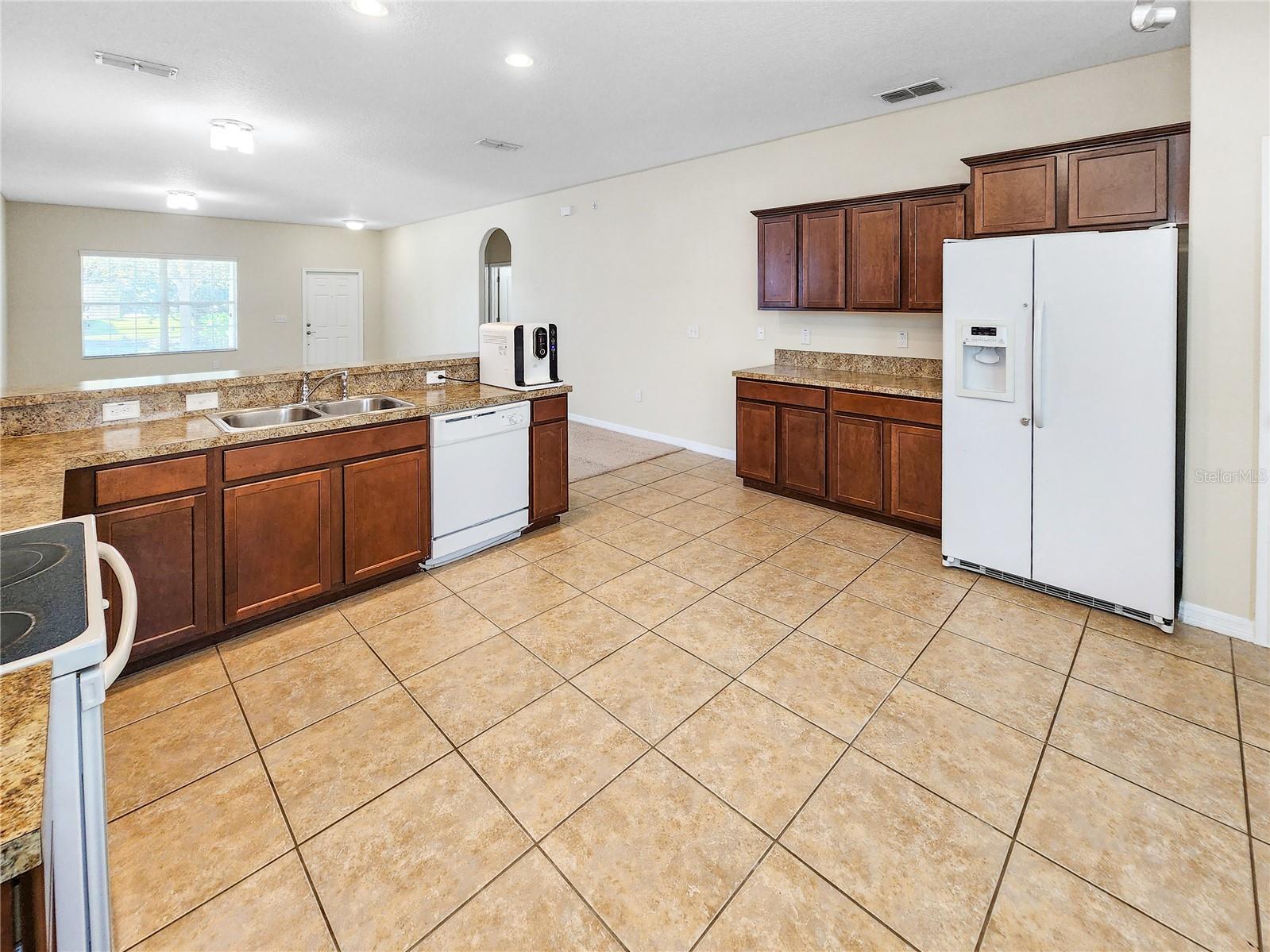 SIGNATURE LAKES PH 2 - Residential