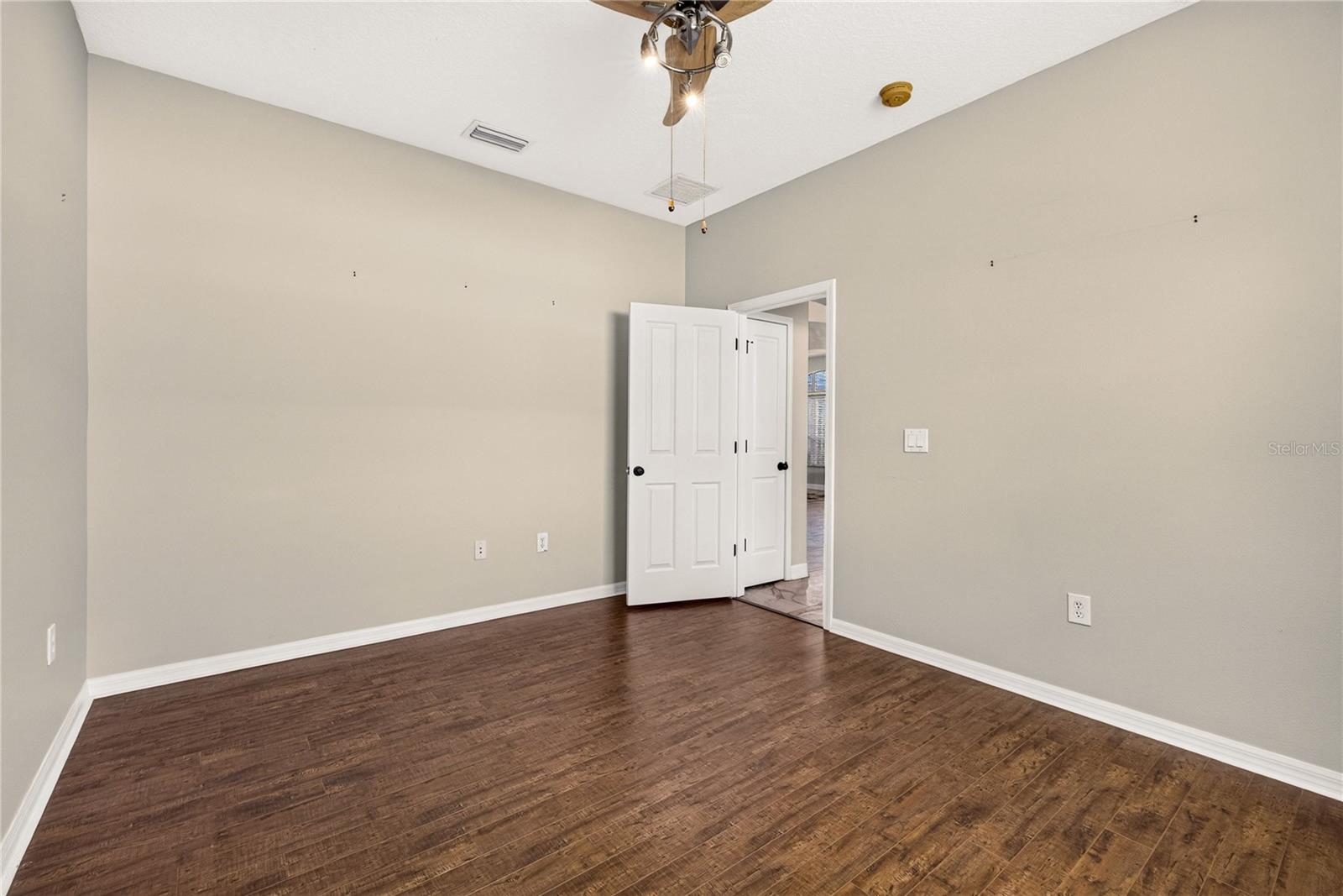 IVY LAKE ESTATES - Residential