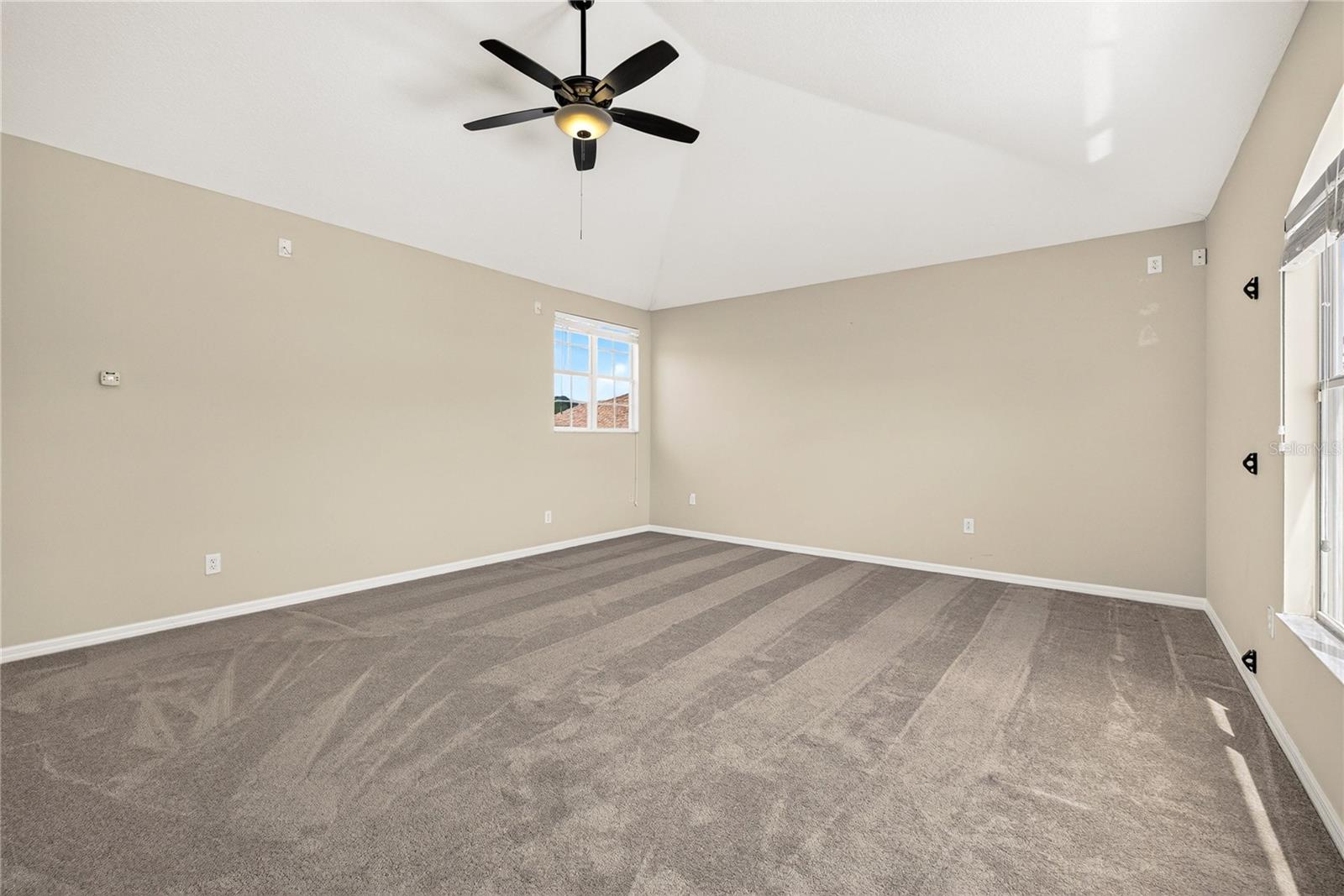 IVY LAKE ESTATES - Residential