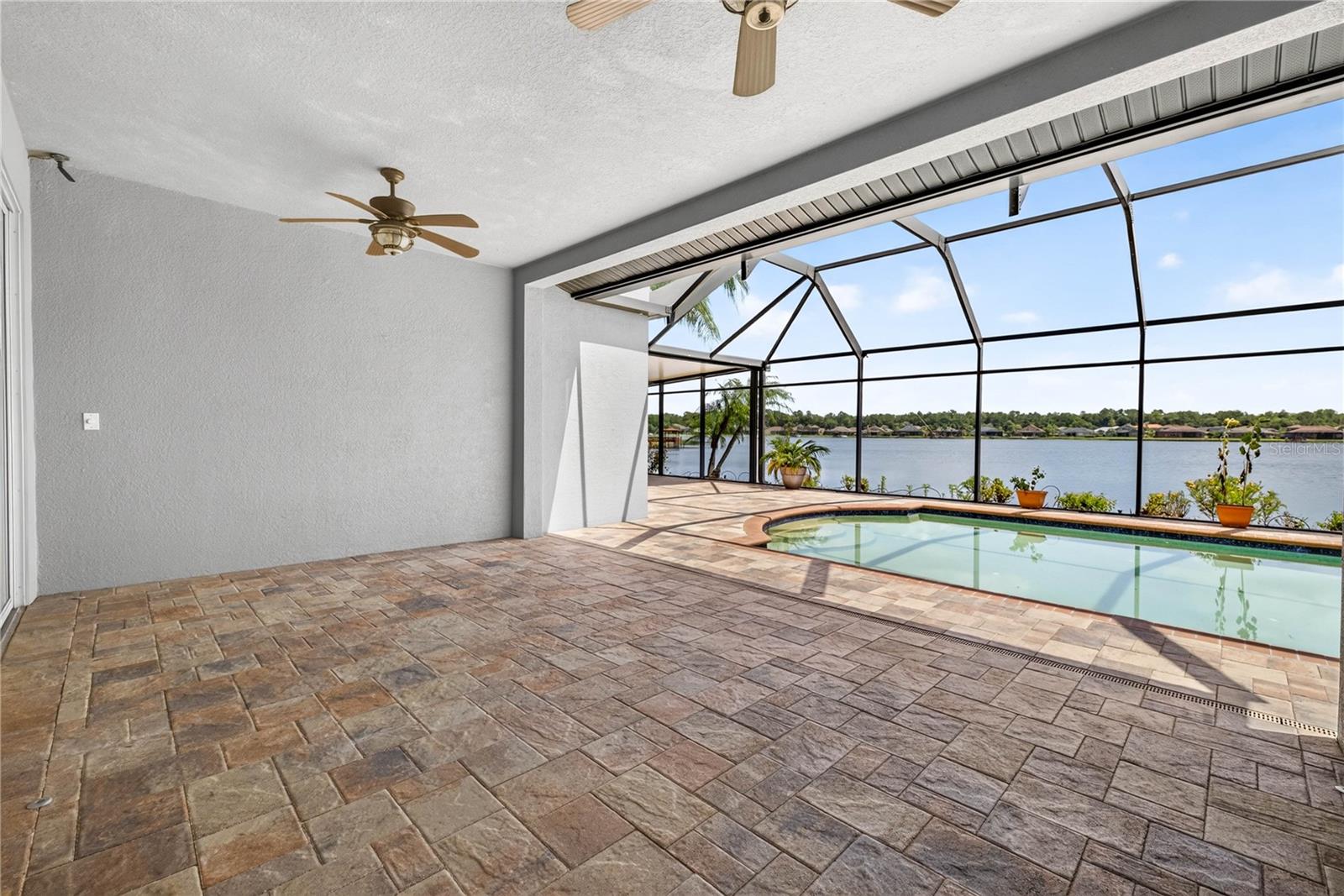 IVY LAKE ESTATES - Residential