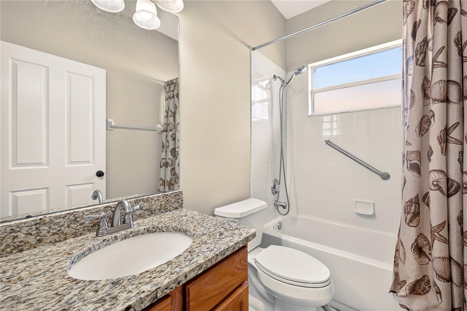 IVY LAKE ESTATES - Residential