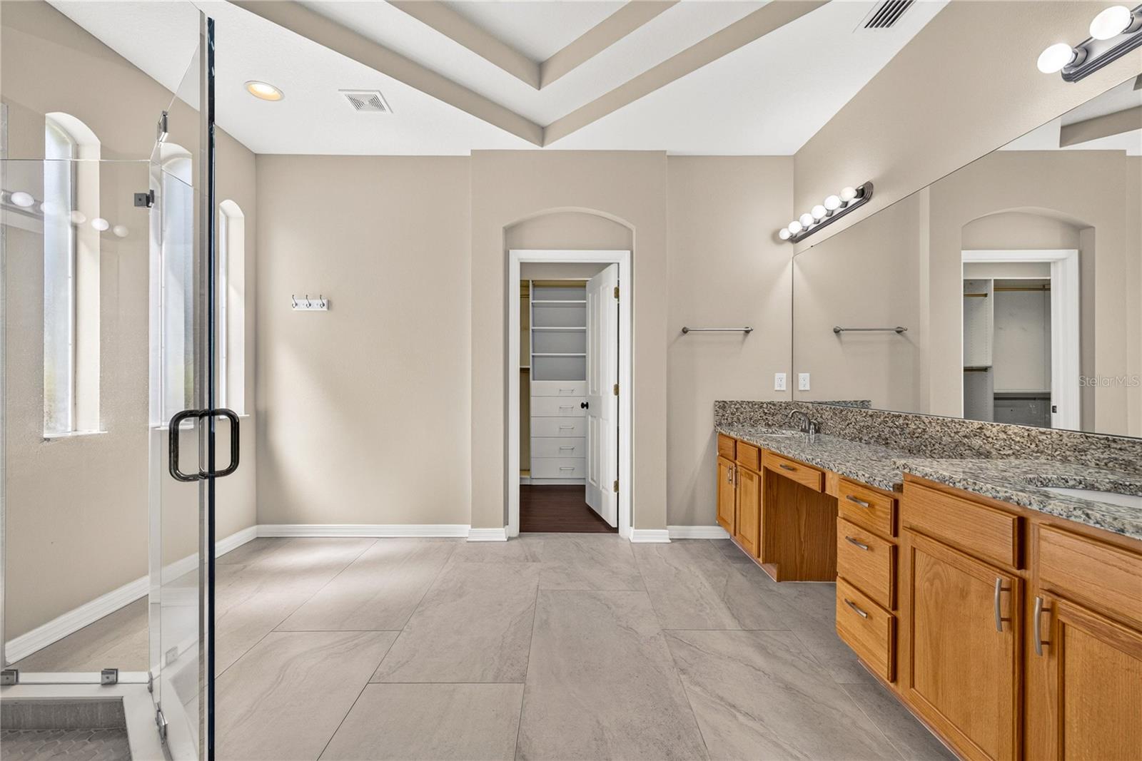 IVY LAKE ESTATES - Residential