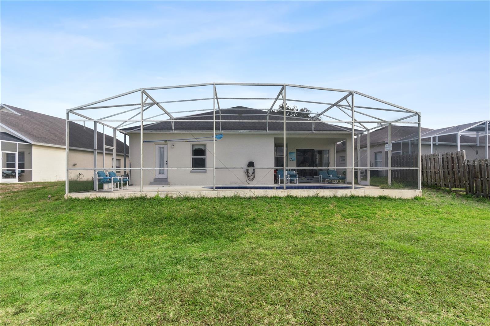 FAIRWAYS LAKE ESTATES - Residential