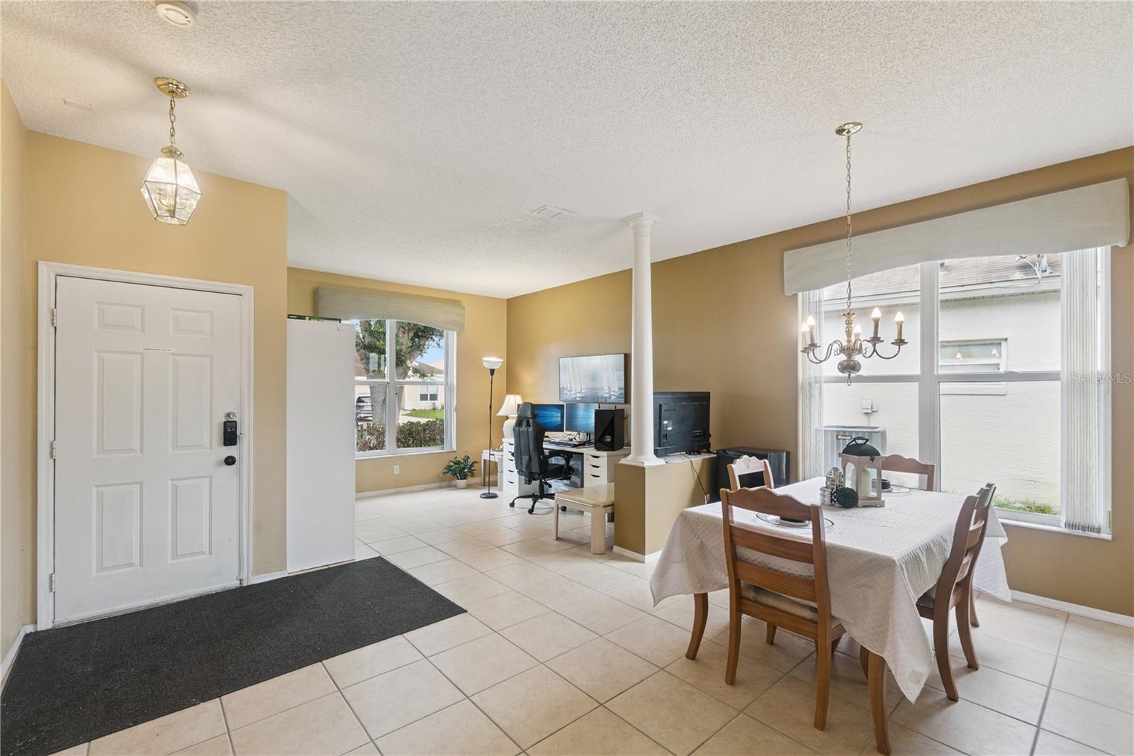 FAIRWAYS LAKE ESTATES - Residential