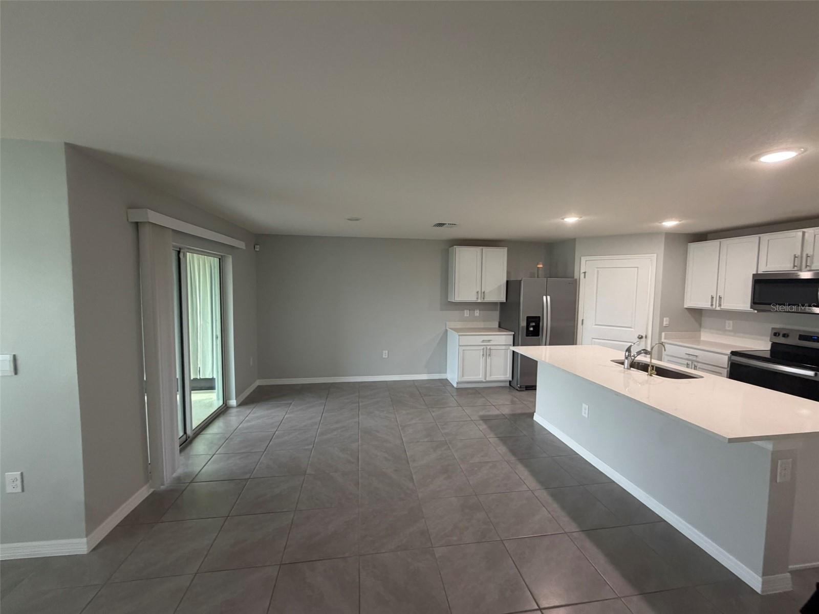 OCALA CROSSINGS SOUTH - Residential Lease