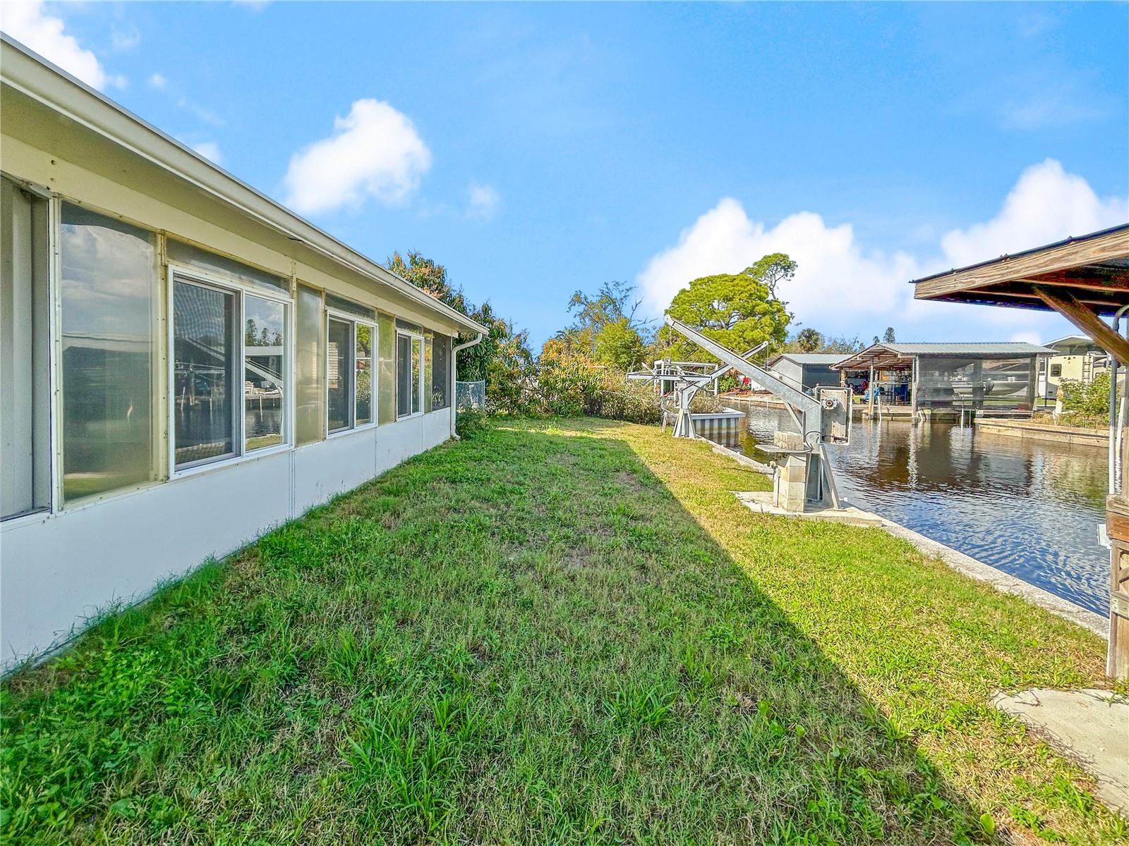 CAREYS PIRATES POINT - Residential