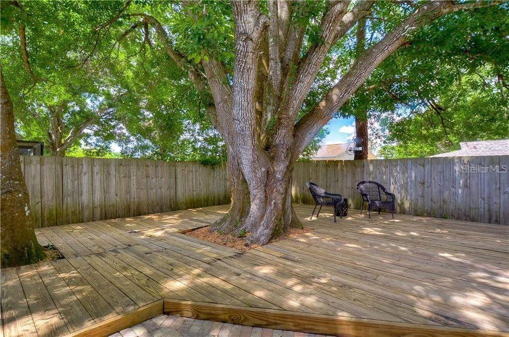 CARROLLWOOD MEADOWS UNIT VI SE - Residential Lease