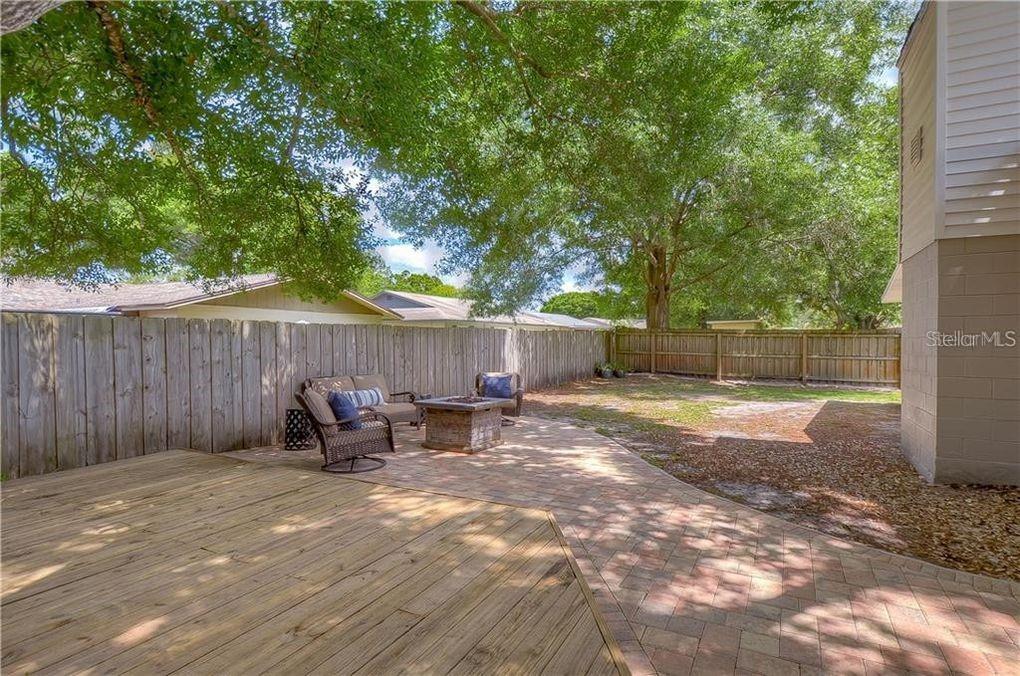 CARROLLWOOD MEADOWS UNIT VI SE - Residential Lease