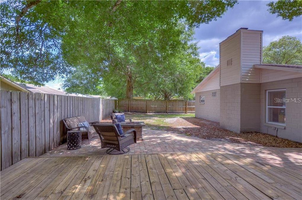 CARROLLWOOD MEADOWS UNIT VI SE - Residential Lease