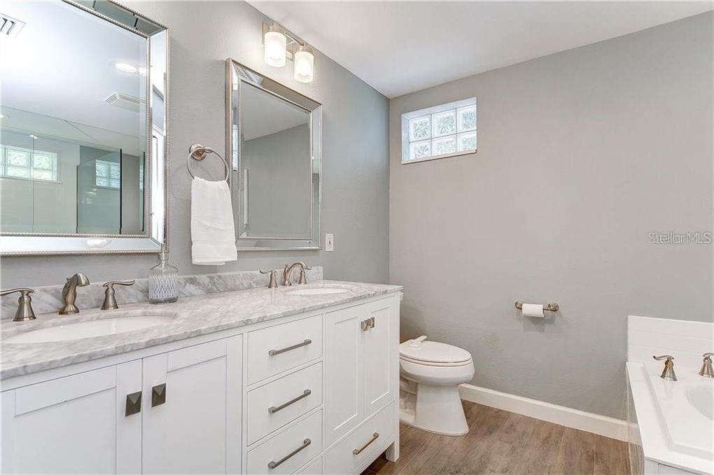 CARROLLWOOD MEADOWS UNIT VI SE - Residential Lease
