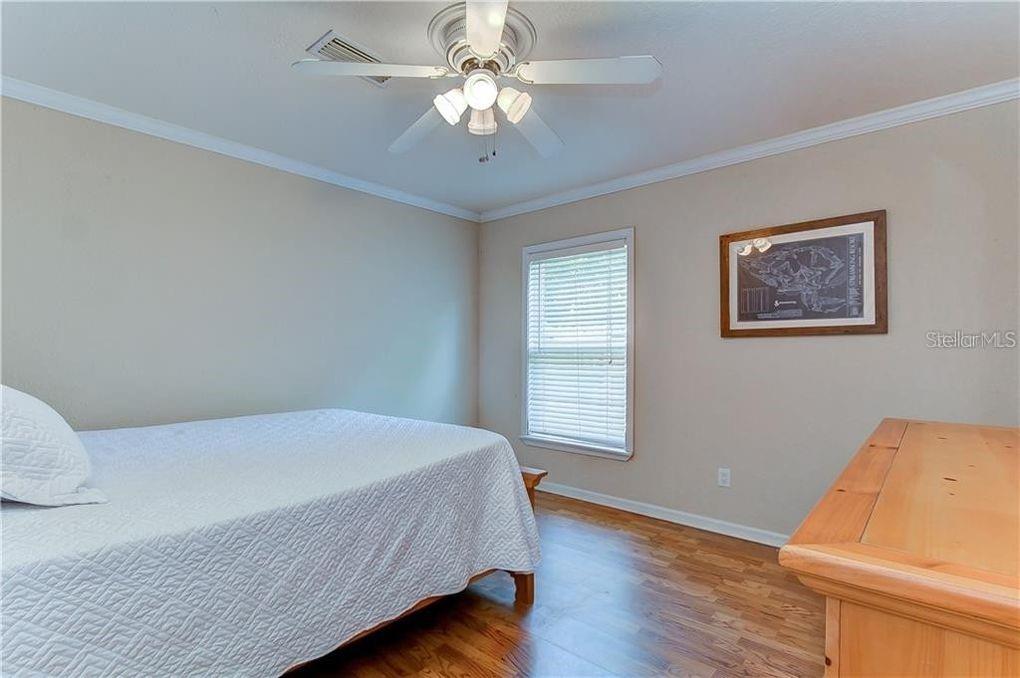 CARROLLWOOD MEADOWS UNIT VI SE - Residential Lease